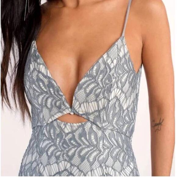 WYLDR Lace Cut Out Waist Dress - Picture 2 of 9